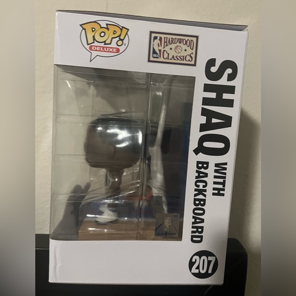 Funko Pop Deluxe: Orlando Magic - Shaquille O'Neal with Backboard #207 - Picture 5 of 8